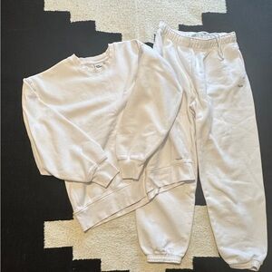 Aritzia white sweatshirt and sweatpants Set